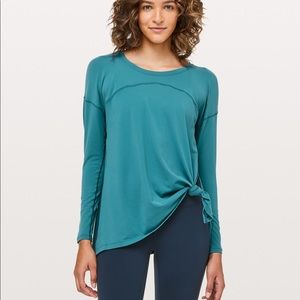 OPEN TO OFFERS- Lulu hit unwind long sleeve